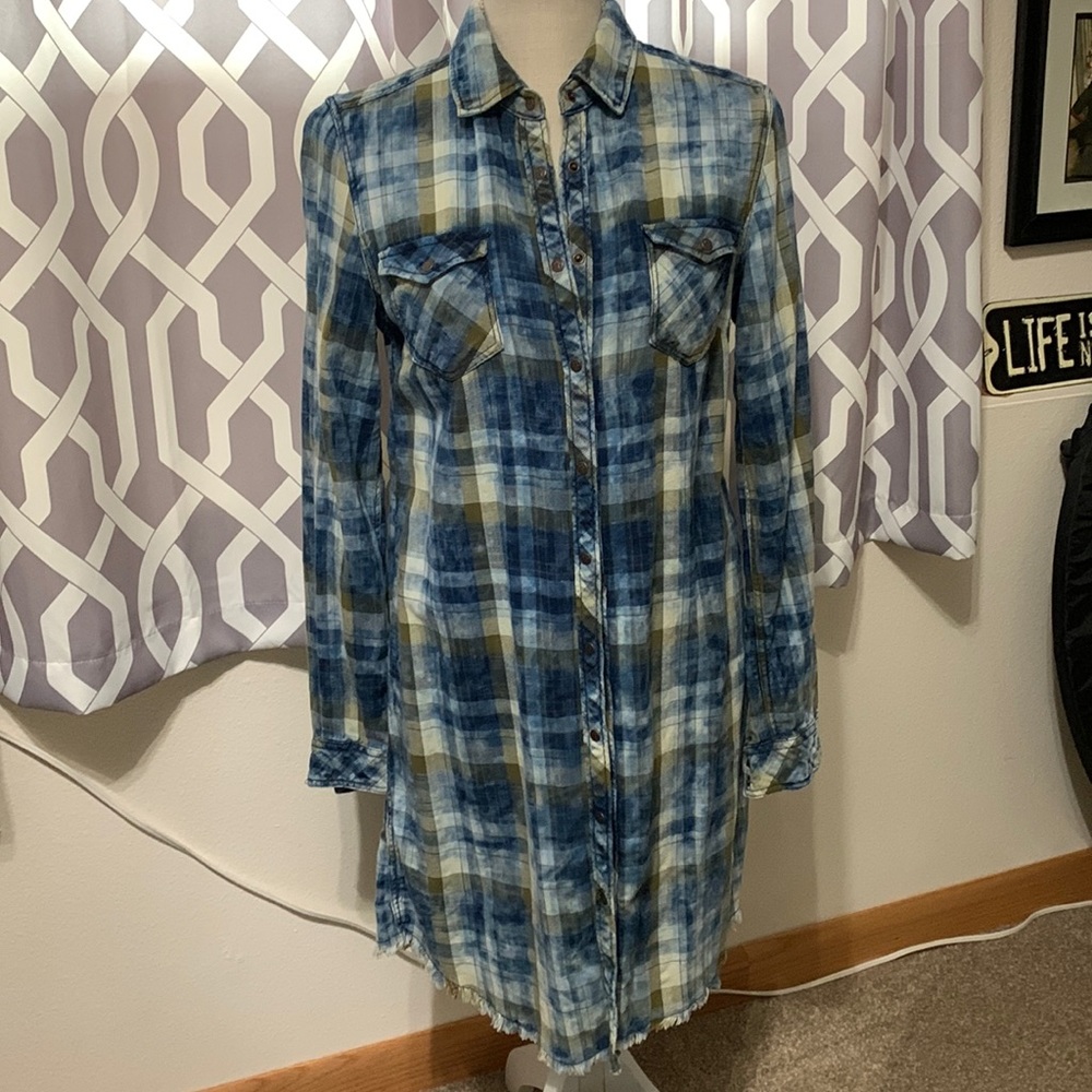 Blue Plaid Button-Front Shirt Dress - Casual Everyday Style